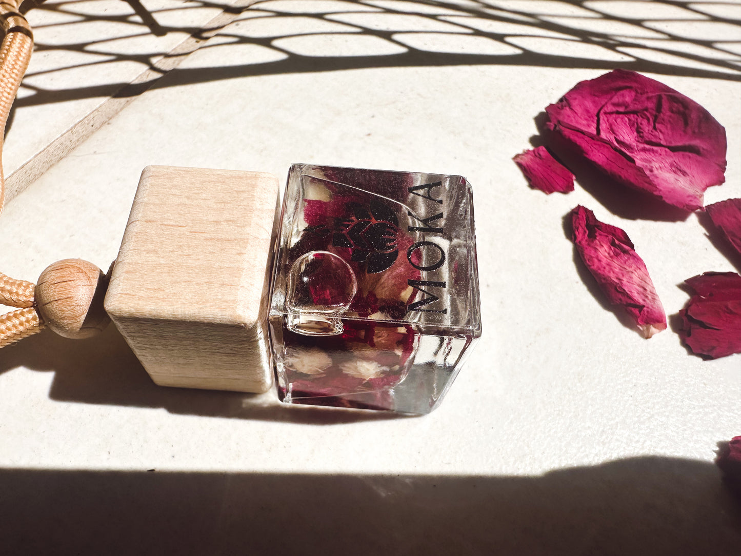 I Love Roses Αρωματικό αυτοκινήτου Premium Collection με ροδοπέταλα και άρωμα τροπικό