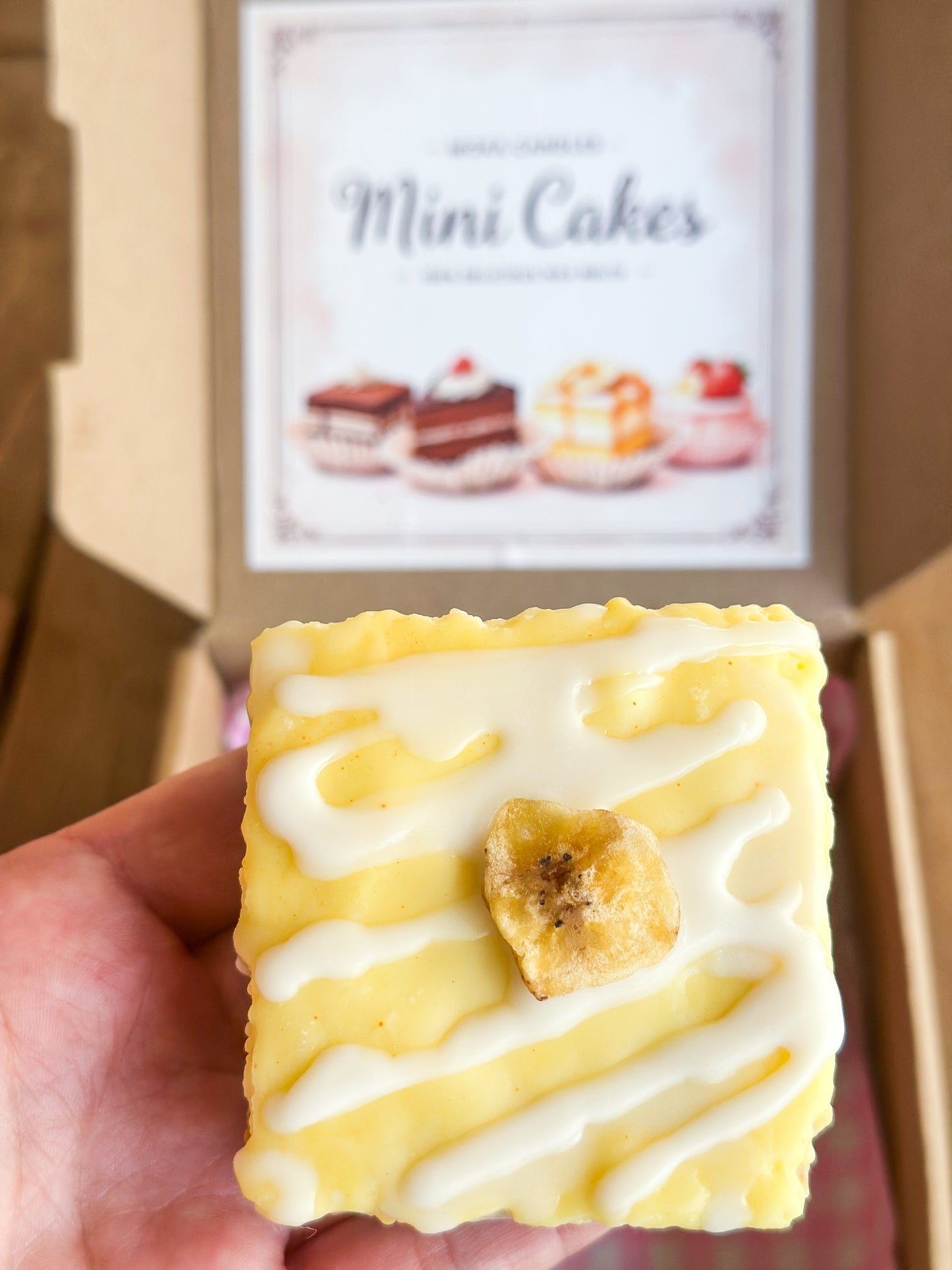 Mini Cakes Box